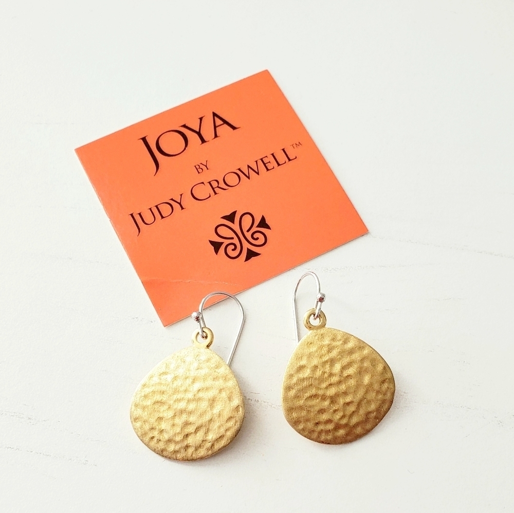 Judy Crowel Teardrop Shaped Earrings